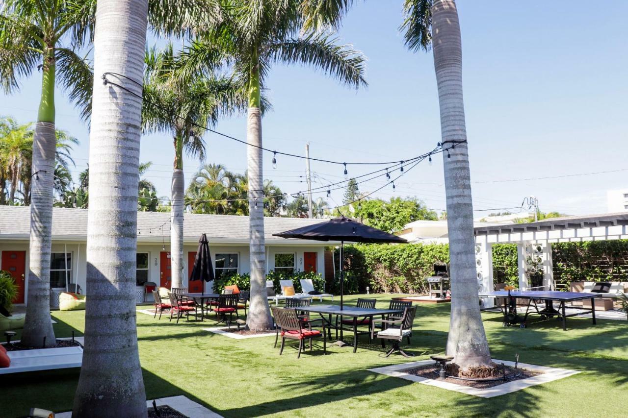 Point O'Rocks Captiva Beach Resort מראה חיצוני תמונה