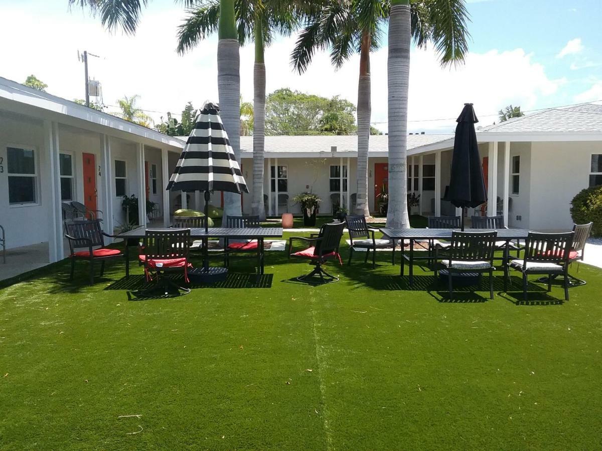 Point O'Rocks Captiva Beach Resort מראה חיצוני תמונה