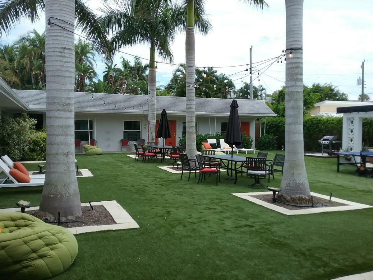 Point O'Rocks Captiva Beach Resort מראה חיצוני תמונה